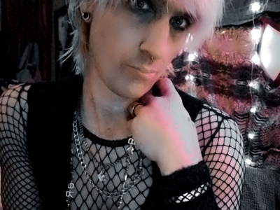goth_boi avatar