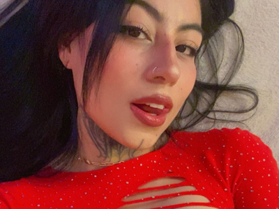 dollhoneycam avatar