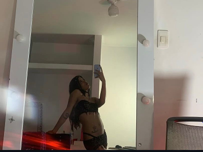 Nikhollhot avatar